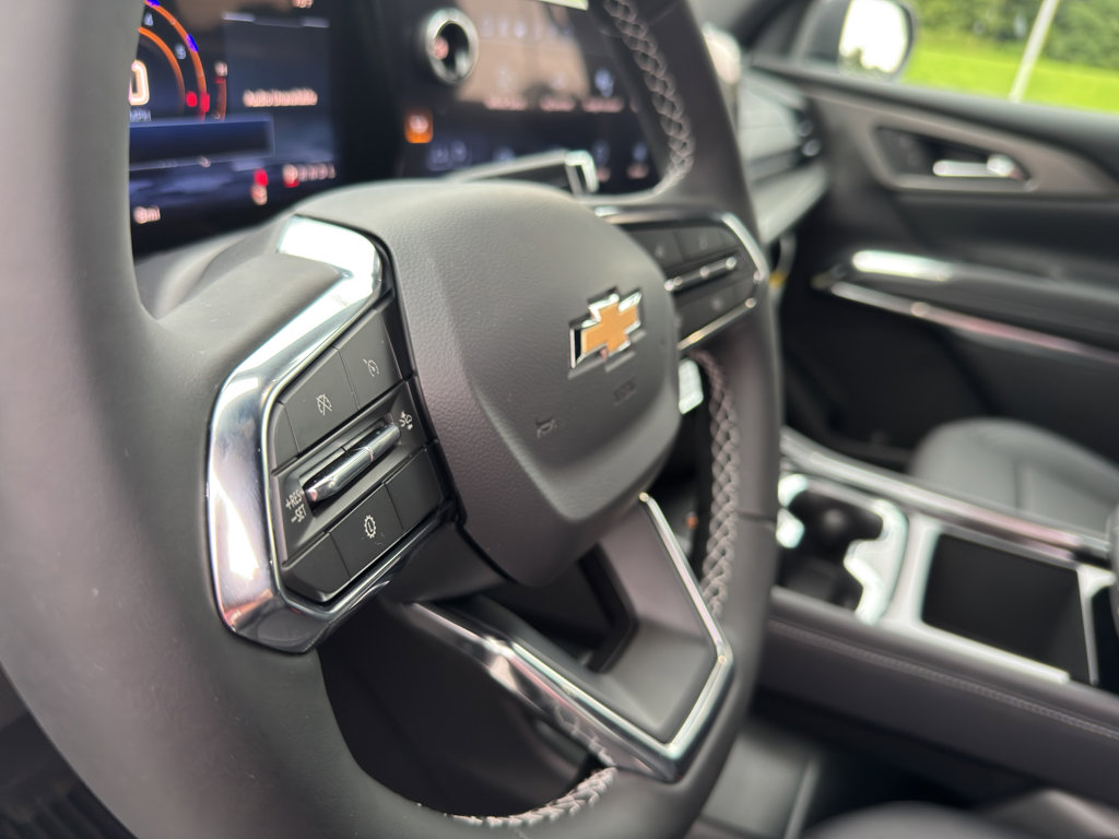 New 2026 Chevrolet Traverse LT image 14