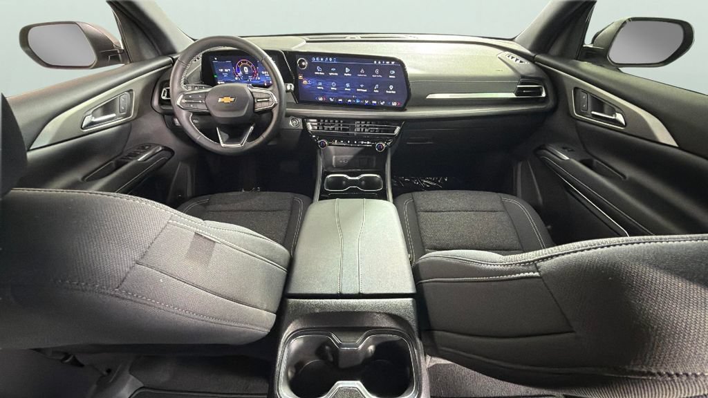 Certified 2026 Chevrolet Traverse LT FWD image 35