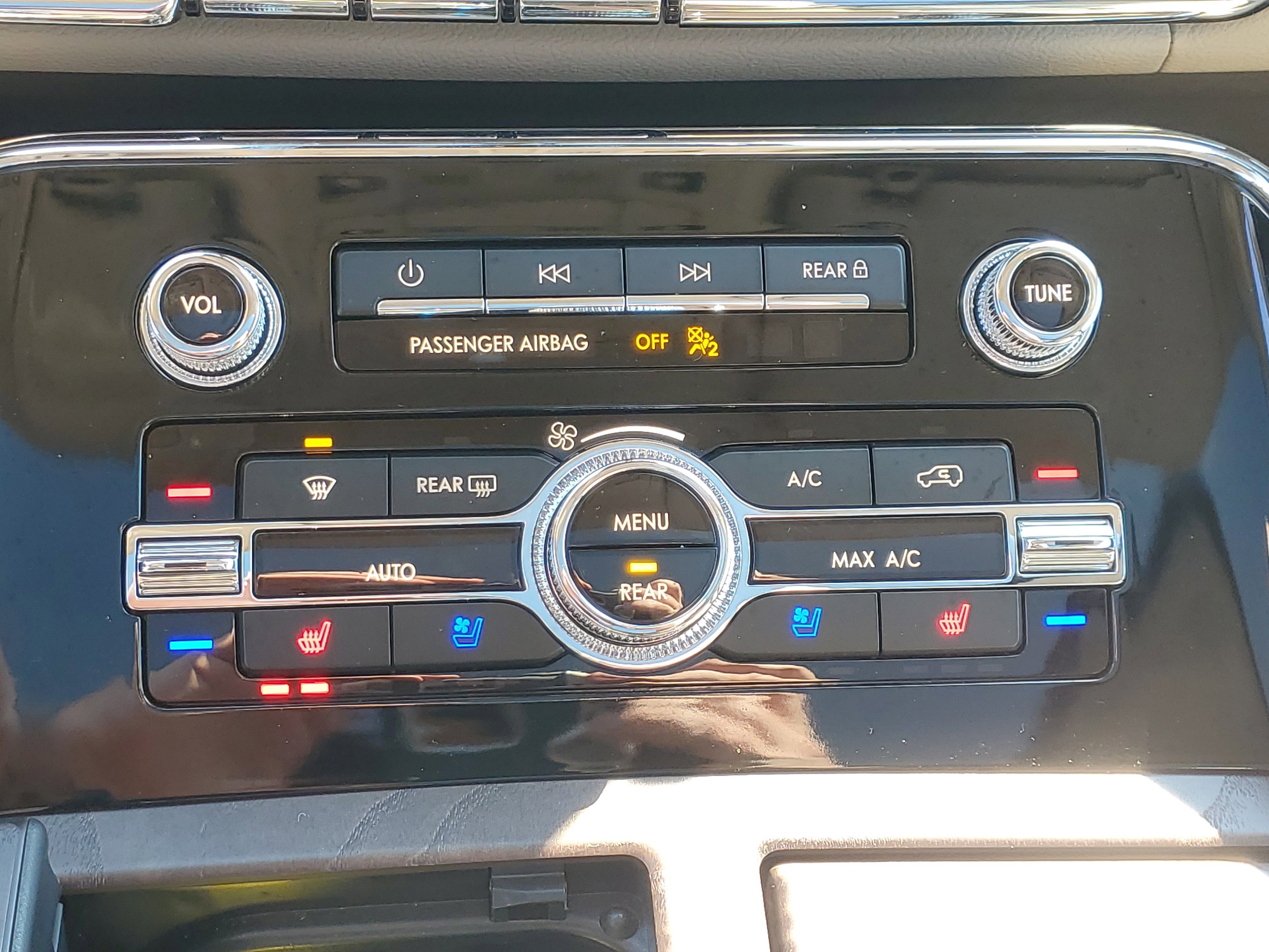 Certified 2023 Lincoln Navigator Reserve AWD/4WD image 18