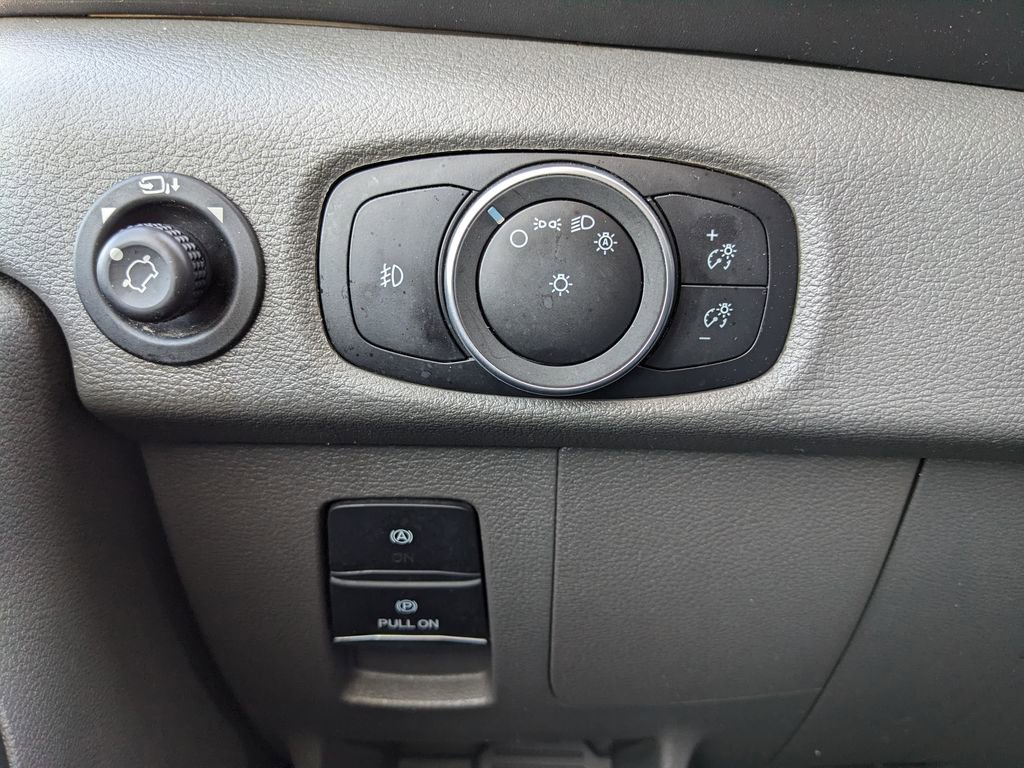 Used 2023 Ford Transit 350 XLT image 46