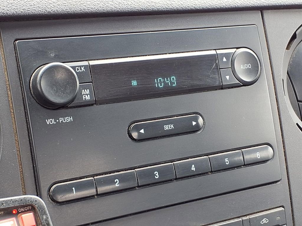 Used 2011 Ford F250 XL w/ Snow Plow Prep Pkg image 18