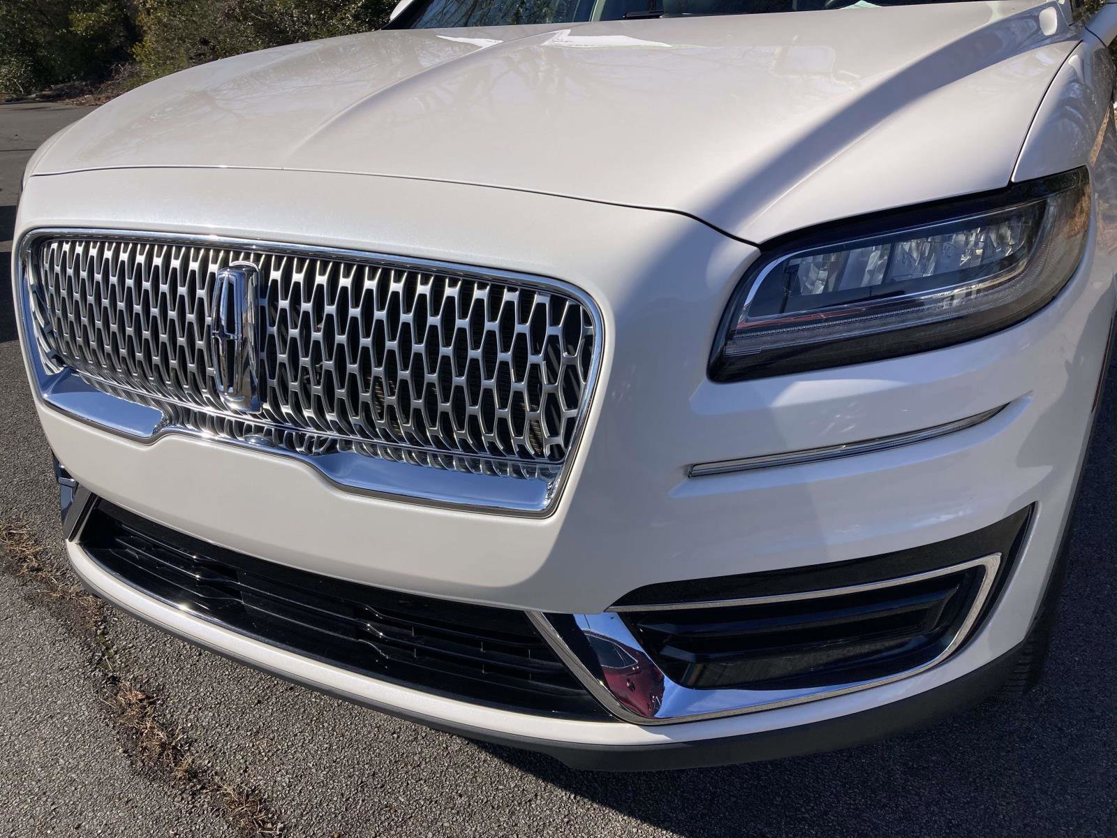 Used 2019 Lincoln Nautilus Select image 10