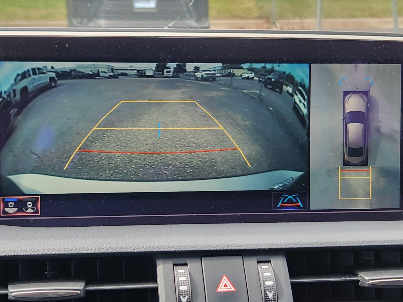 Certified 2021 Lexus ES 300h w/ Luxury Package FWD image 10