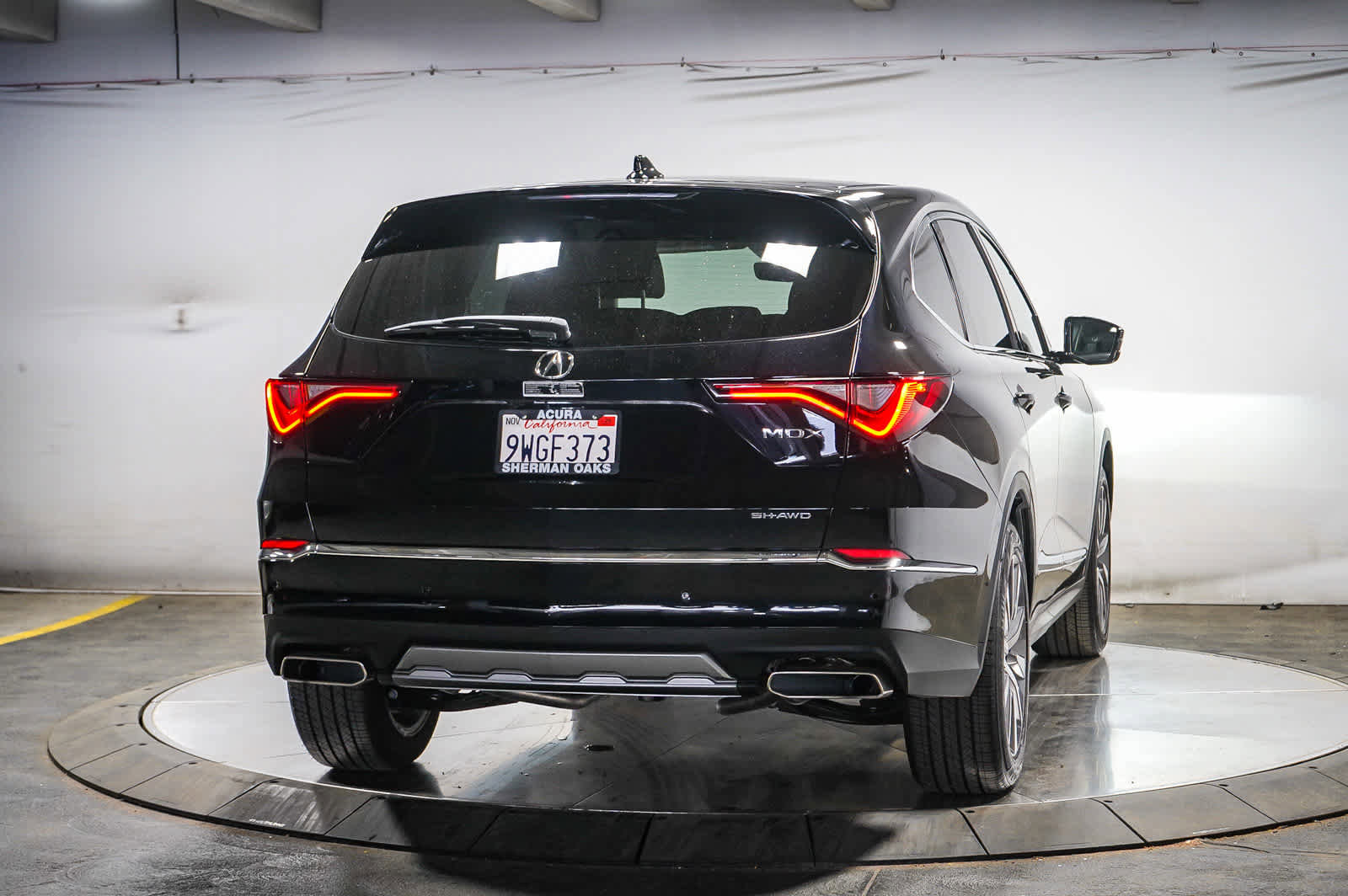 Used 2025 Acura MDX SH-AWD w/ Technology Package image 11