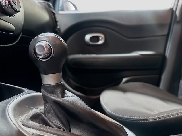 Used 2019 Kia Soul FWD image 17