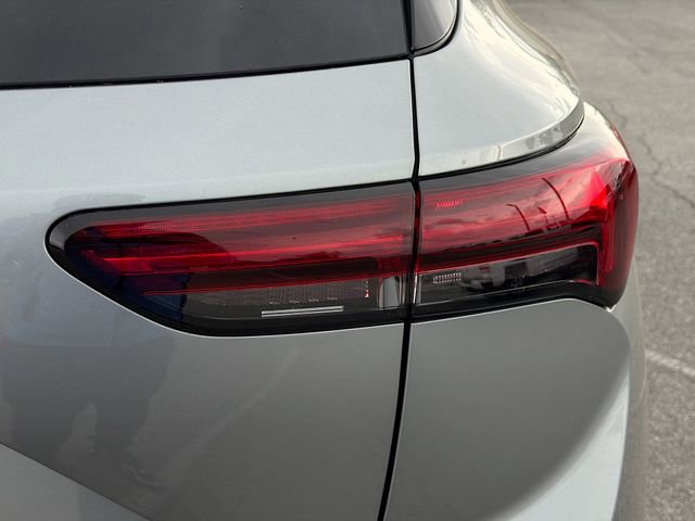 Used 2023 Buick Envision Essence image 10