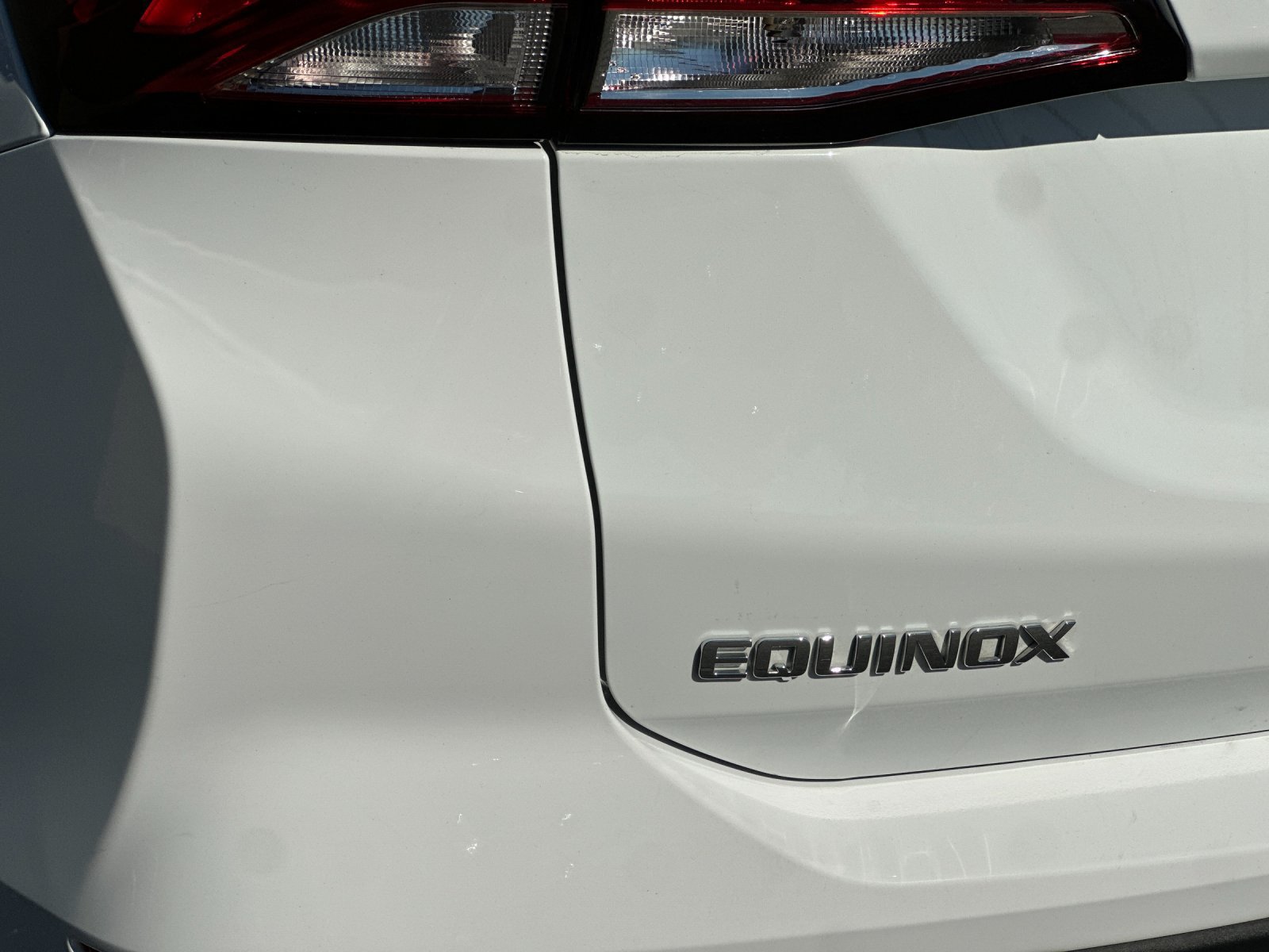 Used 2022 Chevrolet Equinox LS w/ LS Convenience Package FWD image 24
