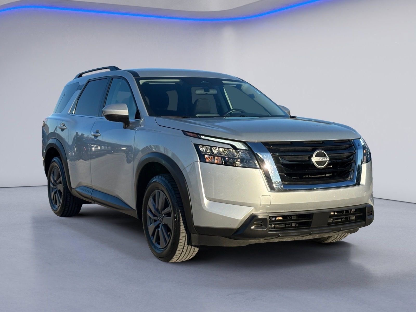 Used 2024 Nissan Pathfinder SV image 4
