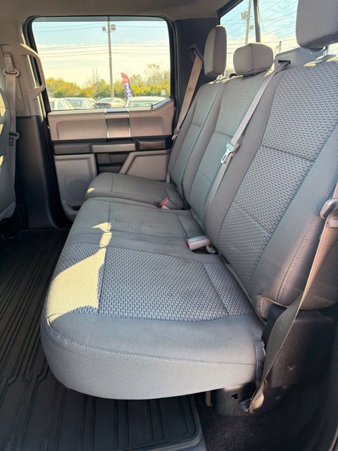 Used 2015 Ford F150 XLT w/ Equipment Group 302A Luxury AWD/4WD image 9