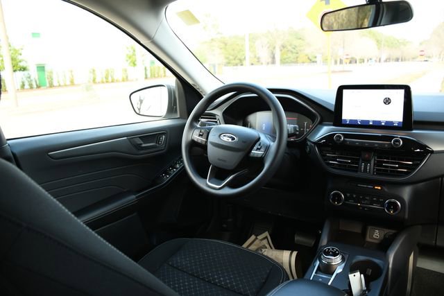Used 2025 Ford Escape Active image 25
