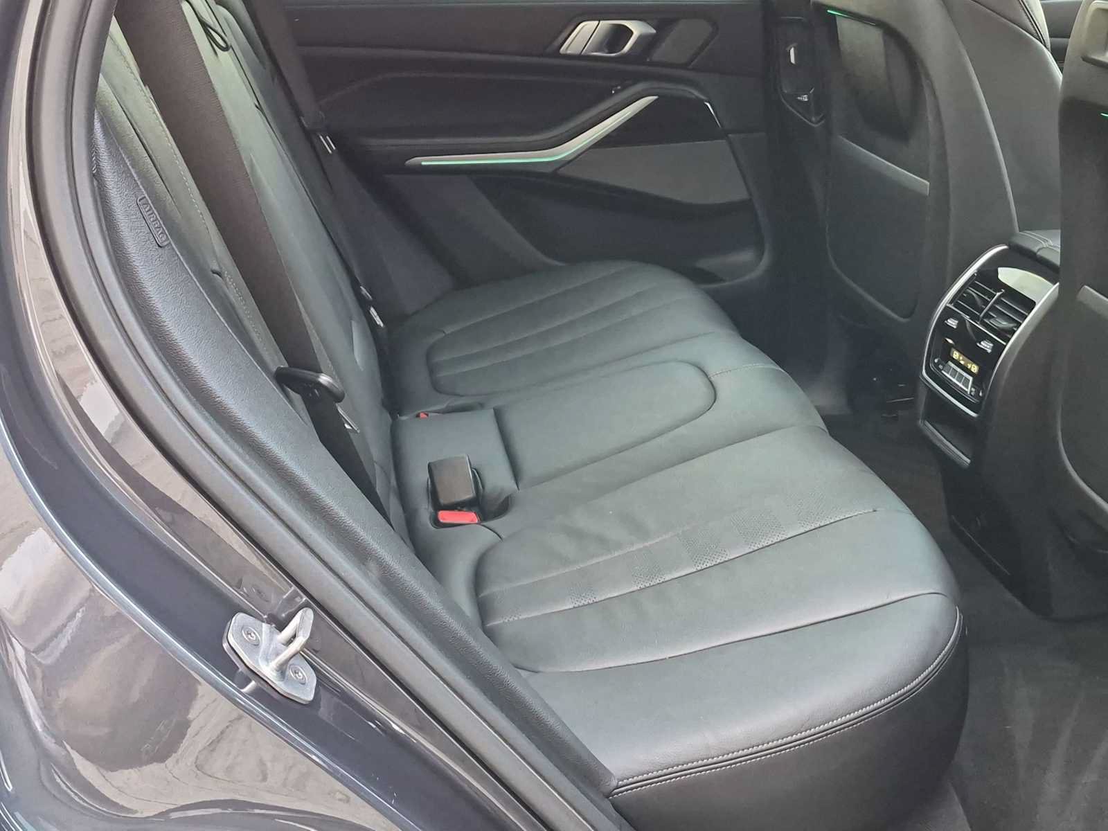 Used 2020 BMW X5 xDrive40i w/ Premium Package AWD/4WD image 22