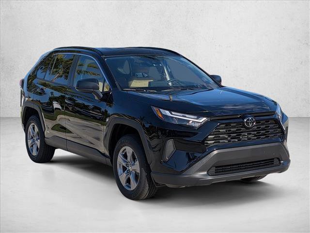 Used 2025 Toyota RAV4 LE AWD/4WD image 3