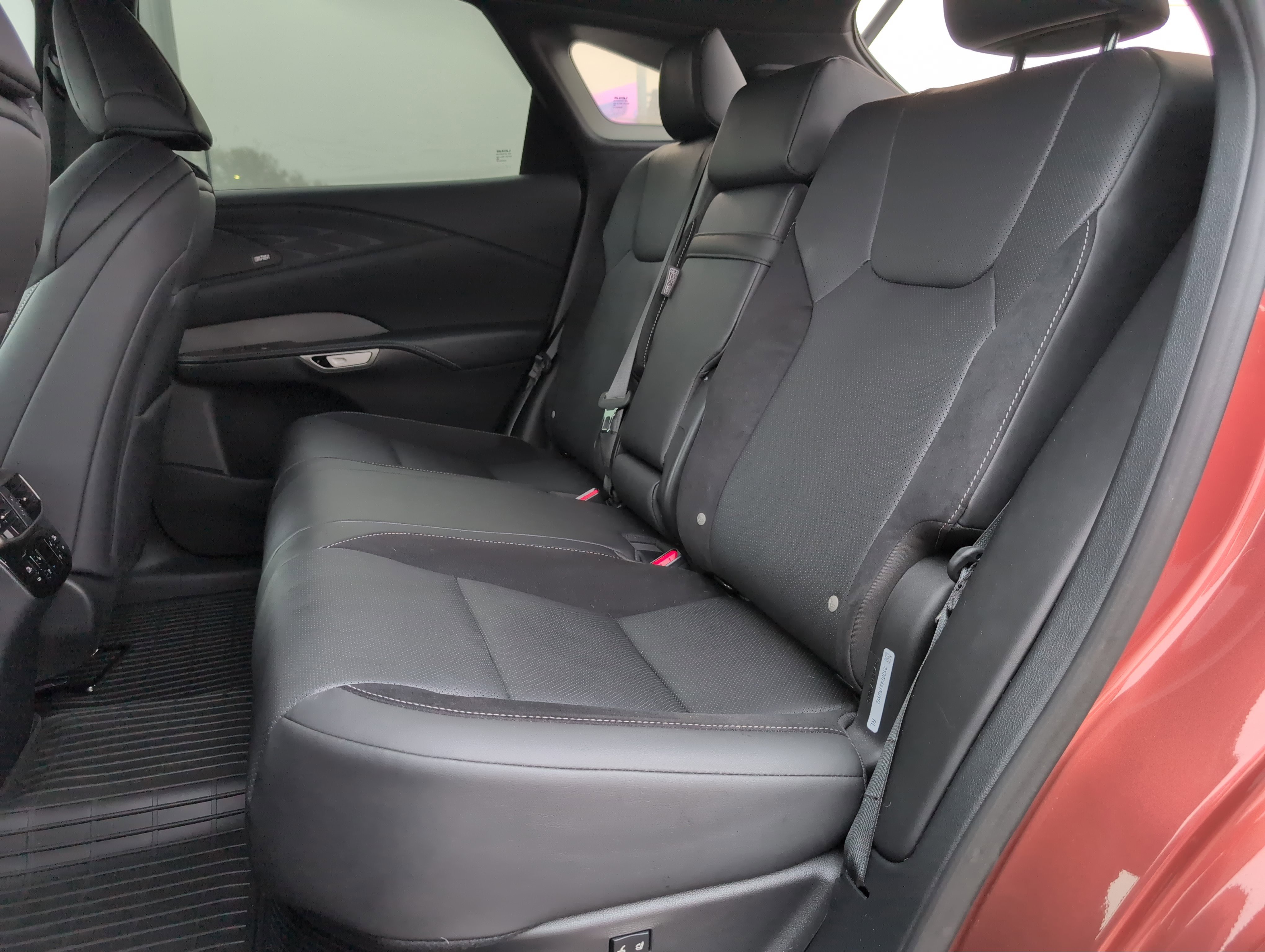 Used 2024 Lexus RX 500h F Sport image 29