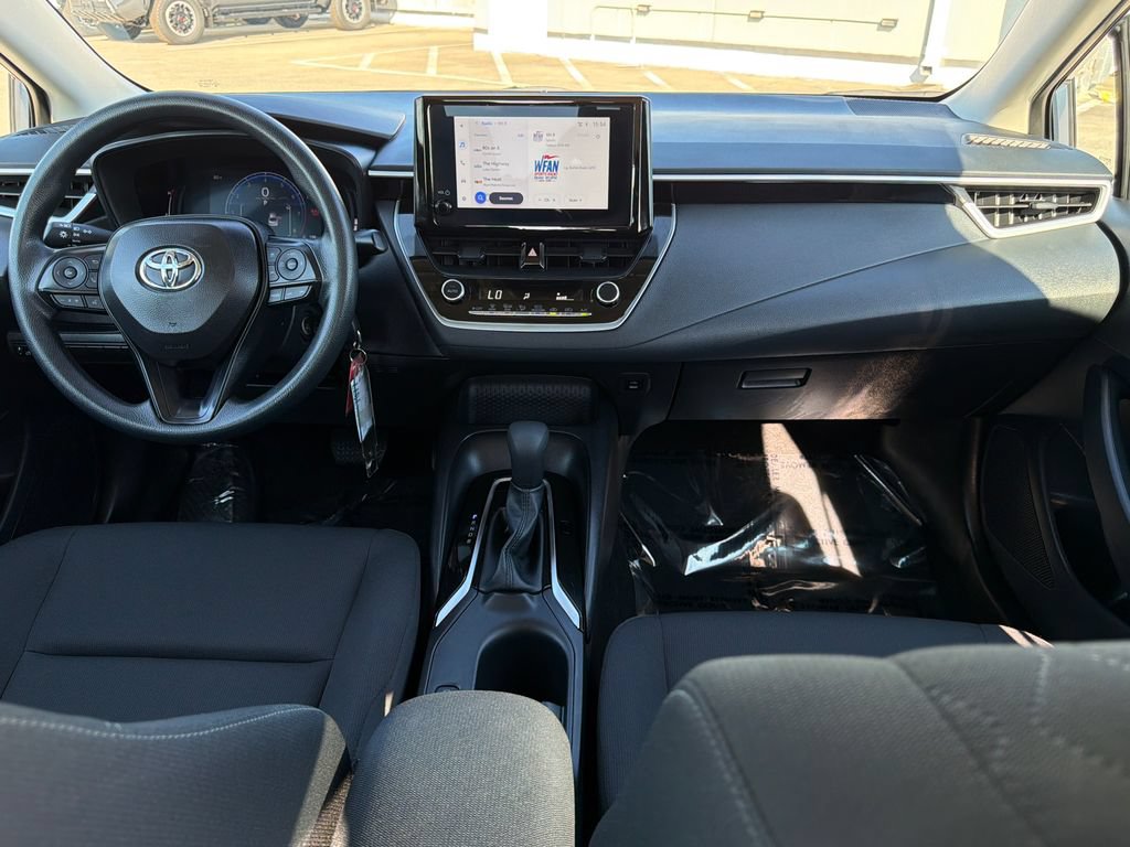 Used 2026 Toyota Corolla LE FWD image 12