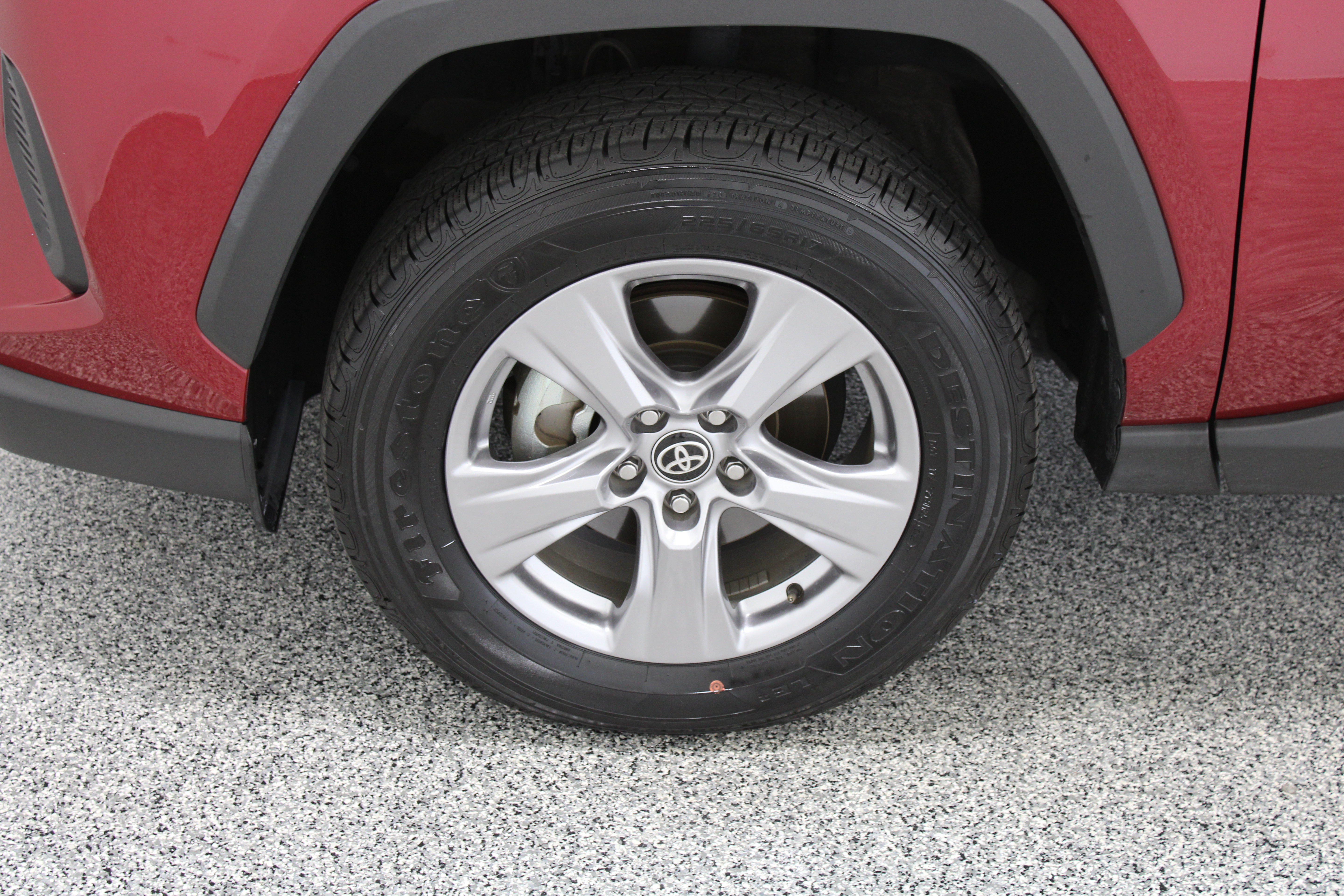 Used 2025 Toyota RAV4 XLE FWD image 11