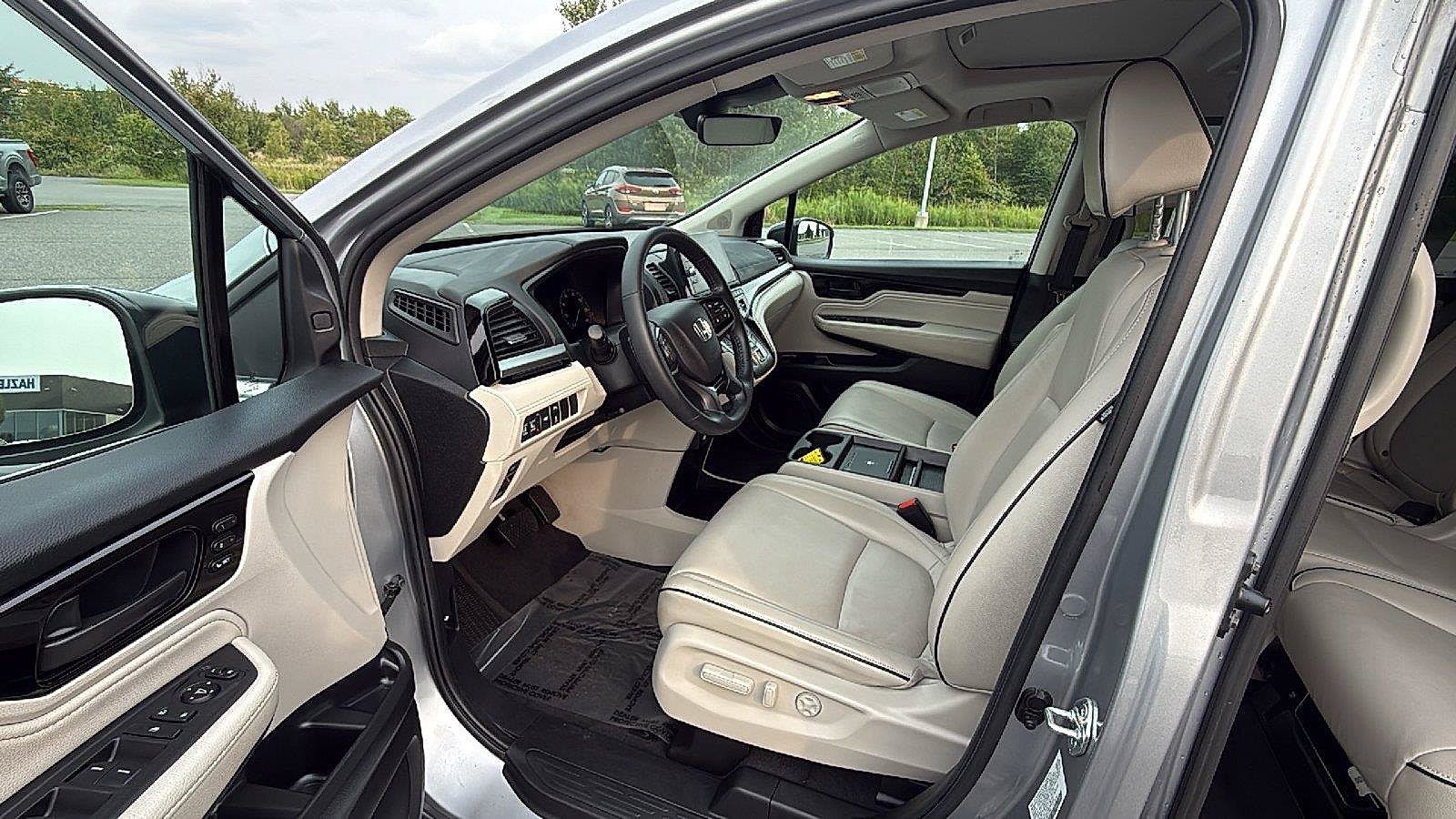 Used 2025 Honda Odyssey Touring image 24