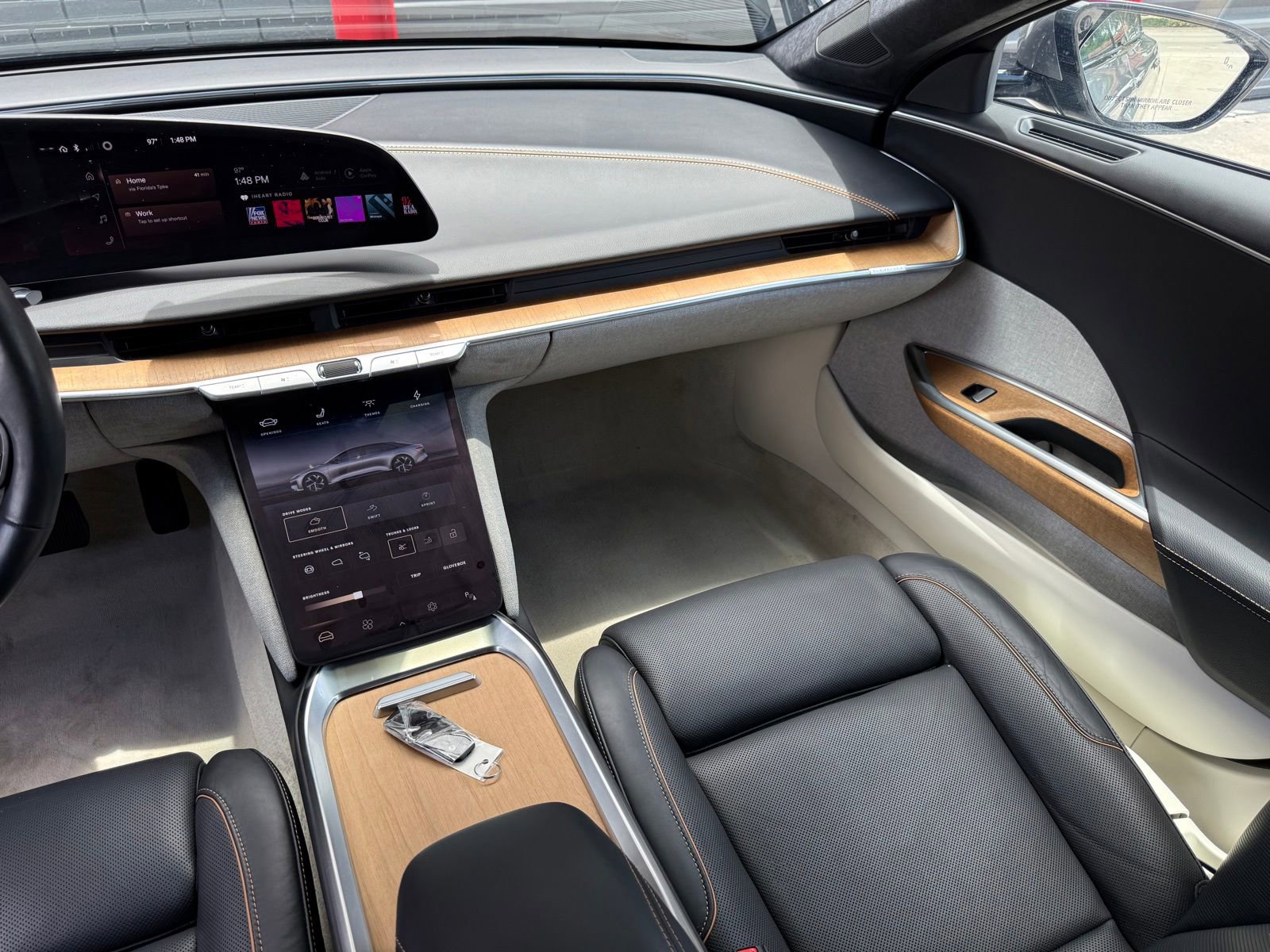 Used 2023 Lucid Air Touring AWD/4WD image 34