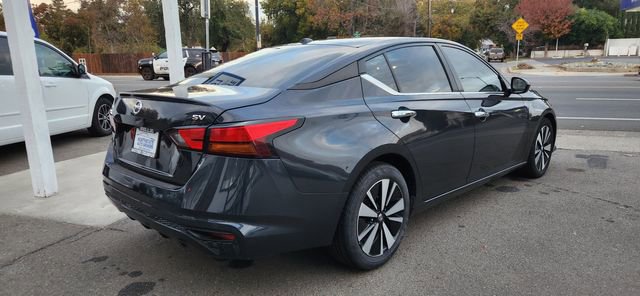 Used 2021 Nissan Altima 2.5 SV image 3