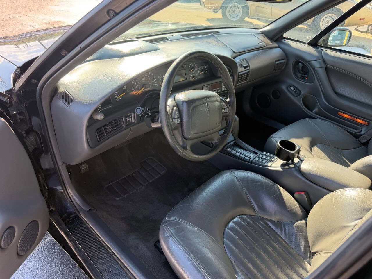 Used 1997 Pontiac Bonneville SSE w/ Opt Pkg FWD image 10