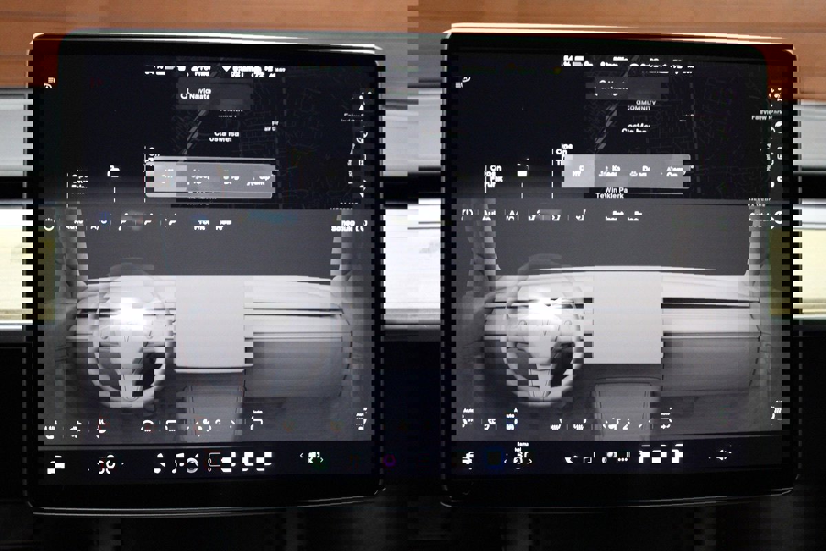 Used 2022 Tesla Model 3 Long Range image 17