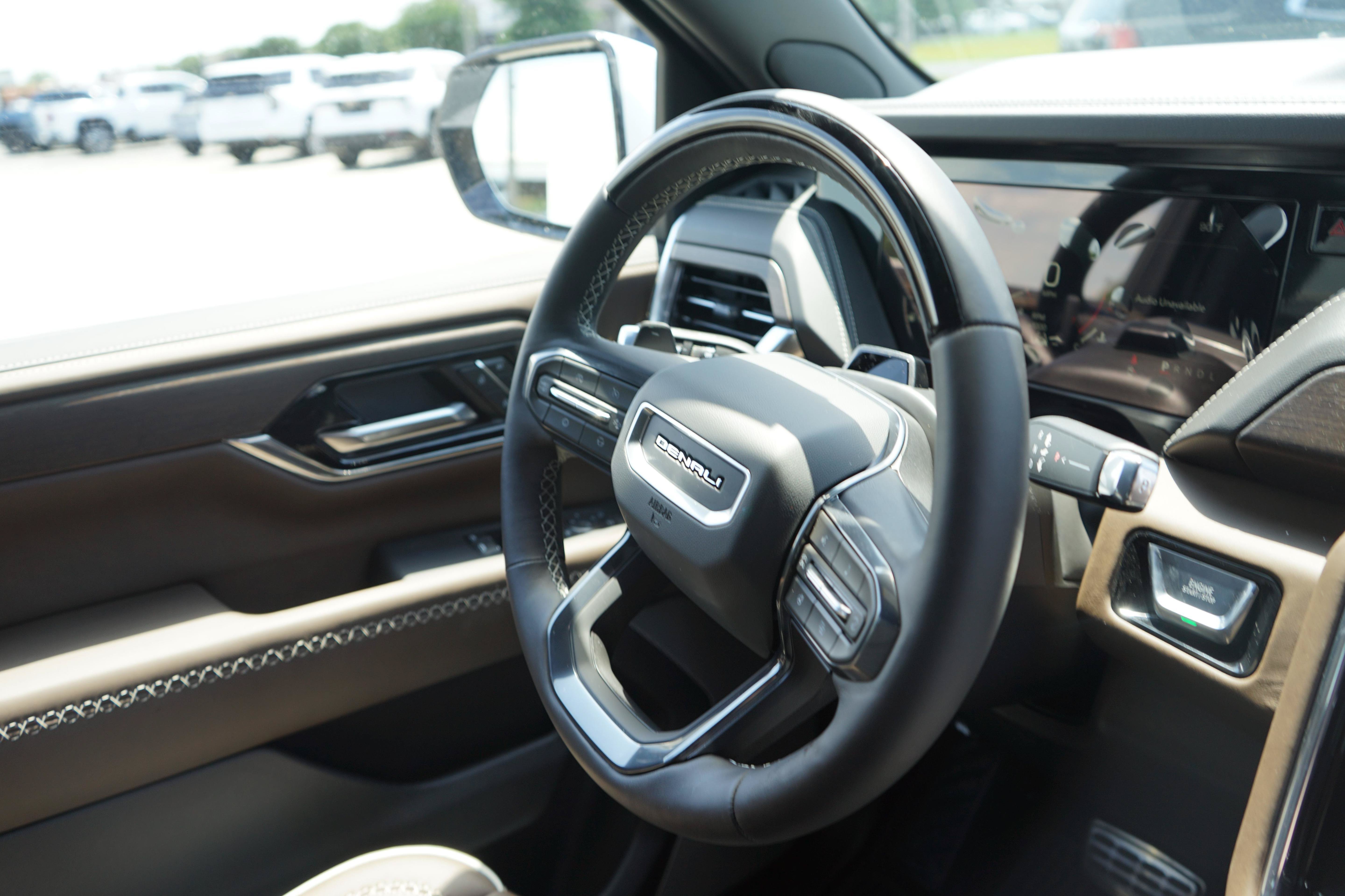 New 2026 GMC Yukon Denali Ultimate AWD/4WD image 26