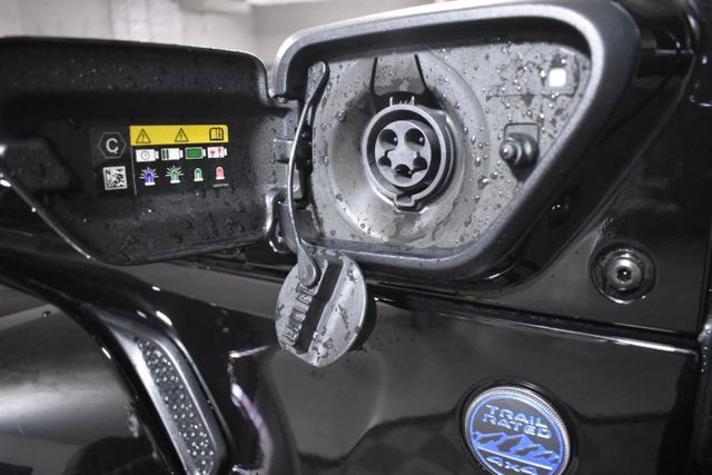 Used 2025 Jeep Wrangler Unlimited Sahara AWD/4WD image 41