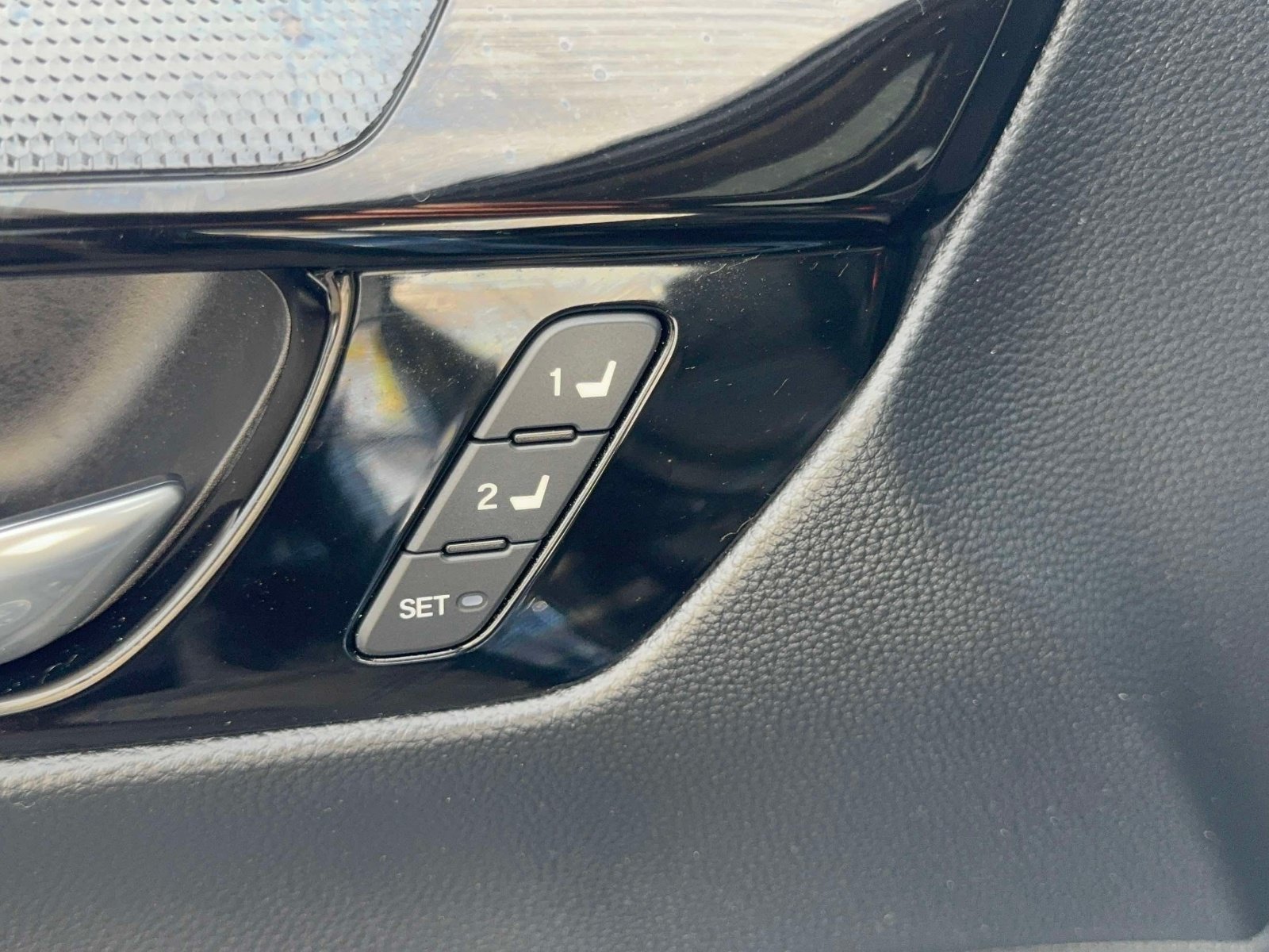 Used 2024 Honda CR-V EX-L image 17