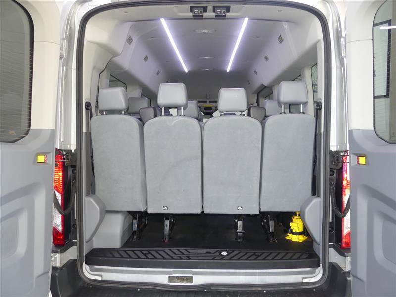 Used 2018 Ford Transit 350 XL image 8