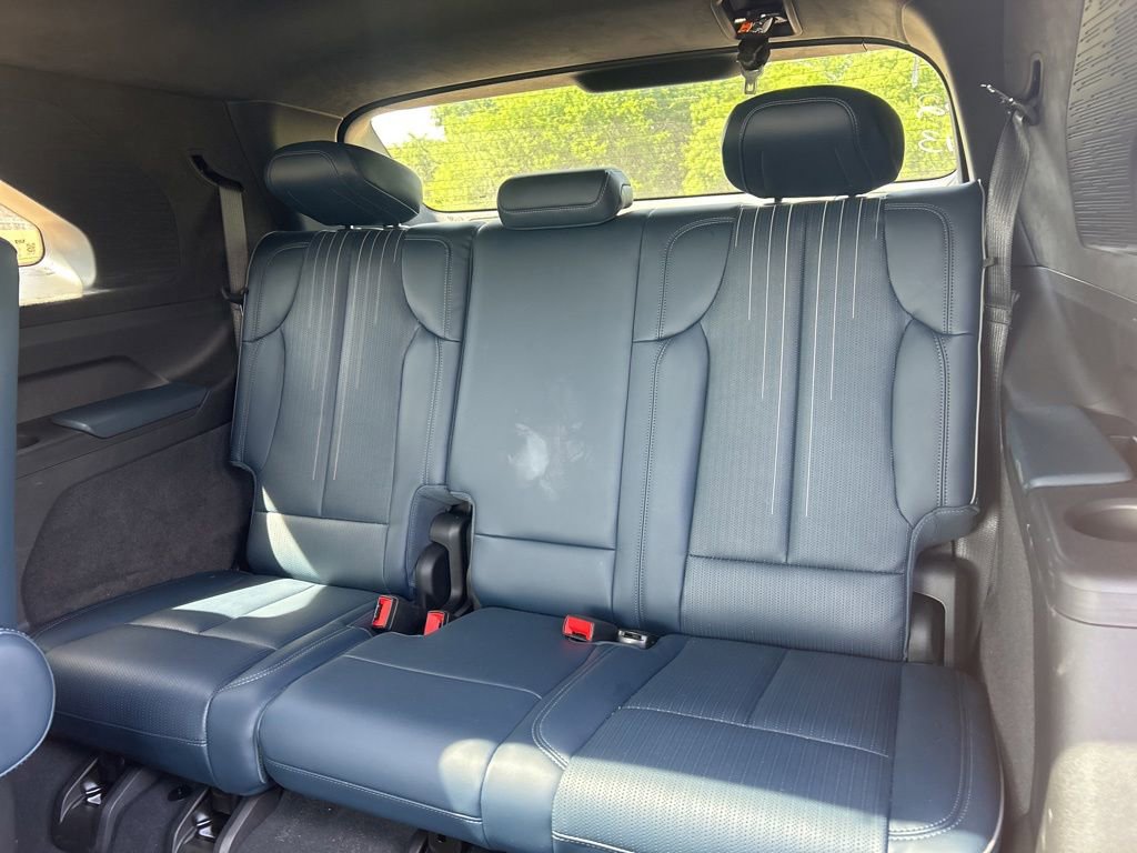 Used 2025 Cadillac Escalade IQ Luxury 2 w/ LPO, Premium Carpet Package AWD/4WD image 12