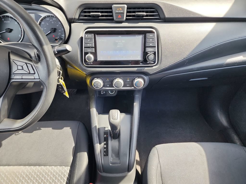 Used 2023 Nissan Versa S FWD image 18