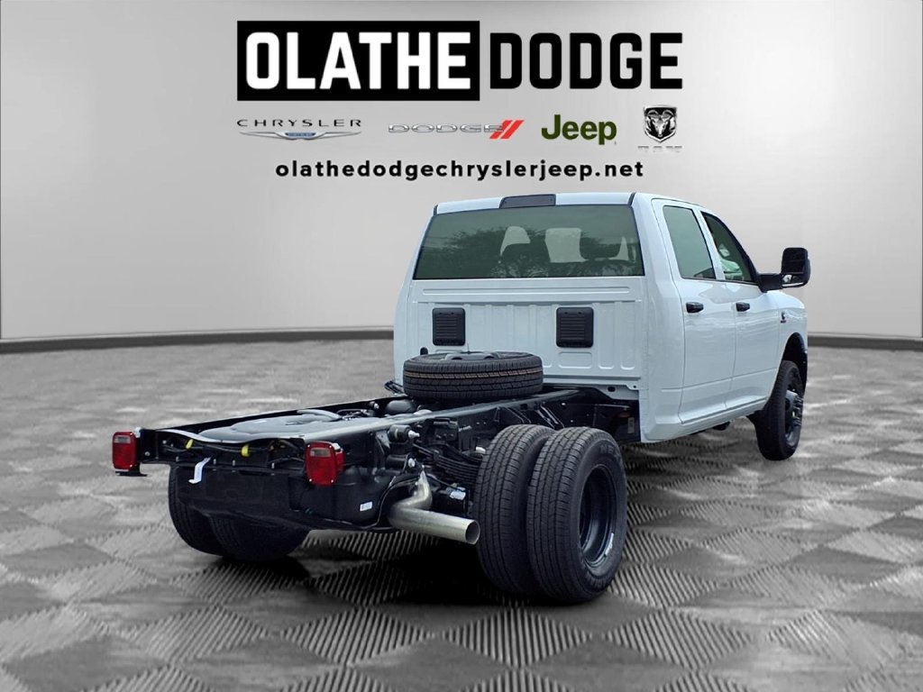 New 2027 RAM 3500 Tradesman AWD/4WD image 27