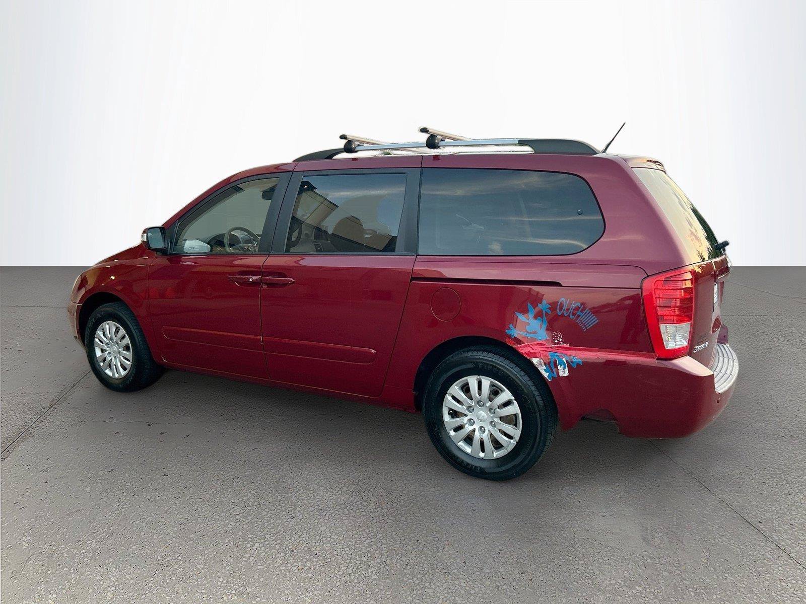 Used 2012 Kia Sedona LX FWD image 6