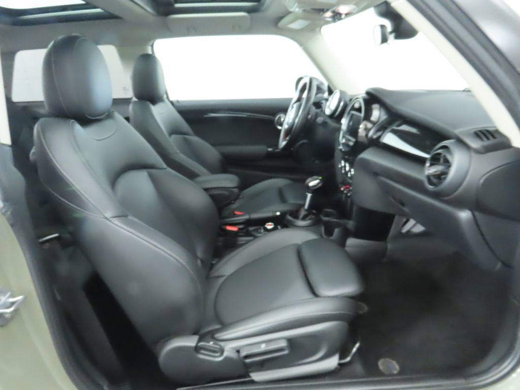 Used 2019 MINI Cooper S w/ Signature Upholstery Package image 20