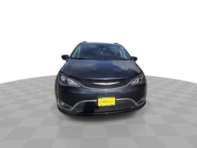 Used 2020 Chrysler Pacifica Touring-L w/ Premium Audio Group image 3