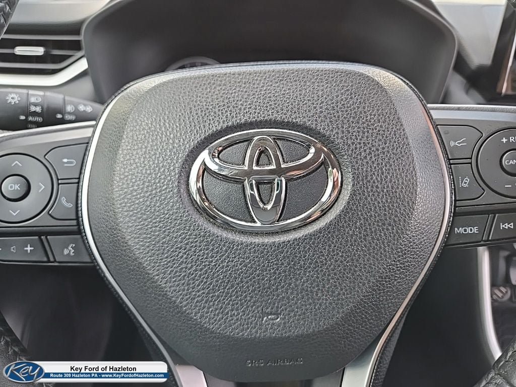 Used 2021 Toyota RAV4 AWD Hybrid image 26
