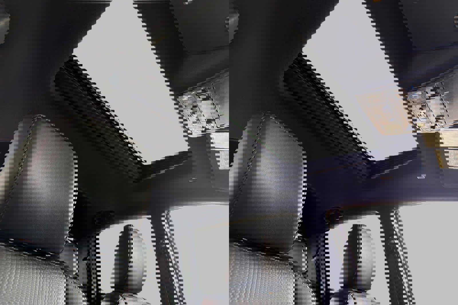 Used 2020 Toyota Tacoma TRD Sport w/ TRD Premium Sport Package image 18