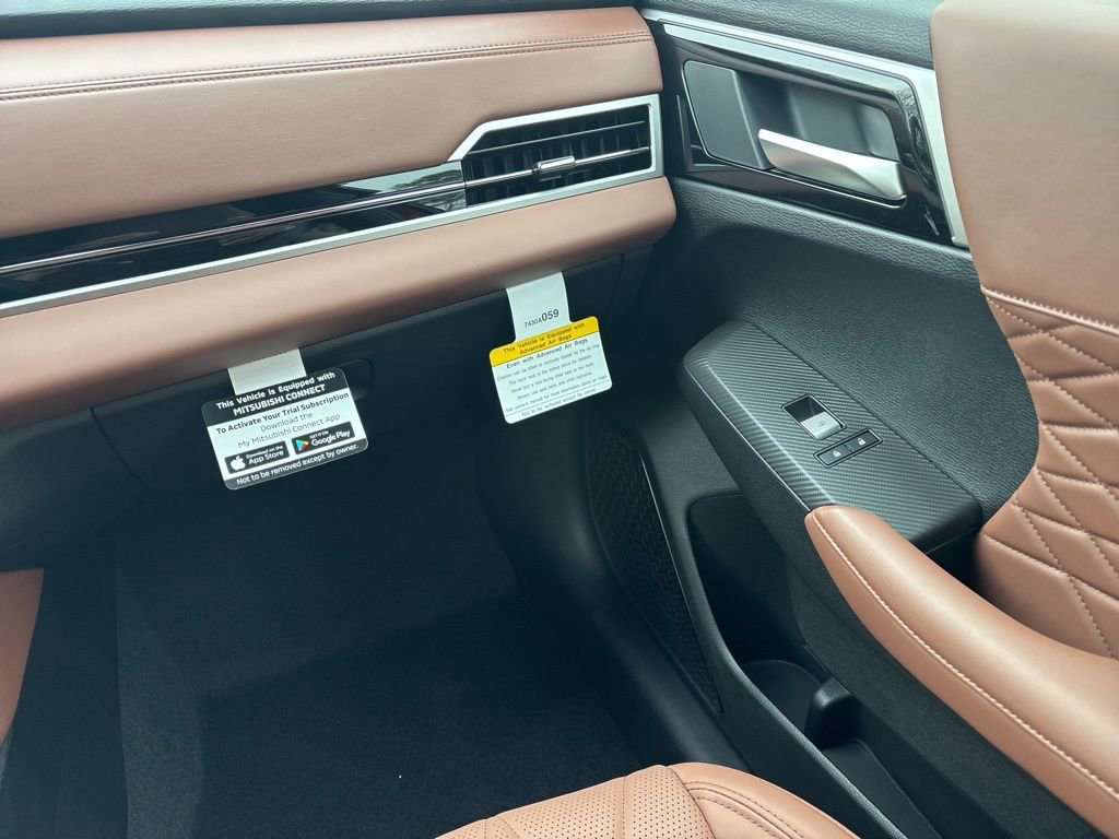 New 2026 Mitsubishi Outlander SEL FWD image 24