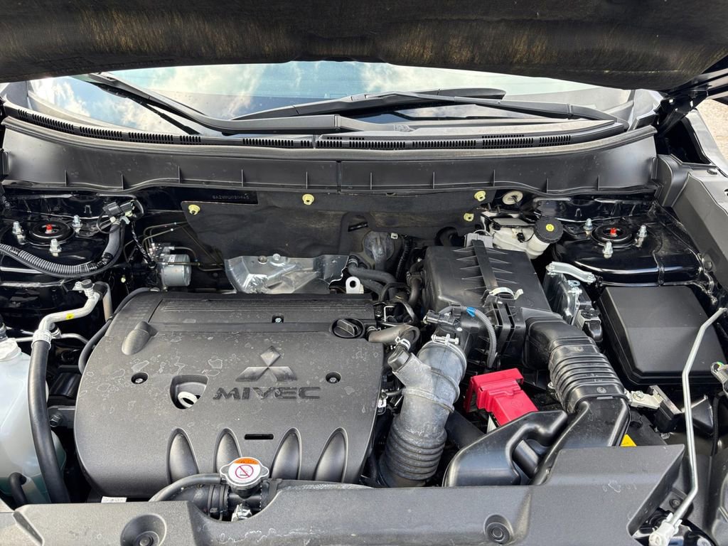 Used 2021 Mitsubishi Outlander Sport SE image 25