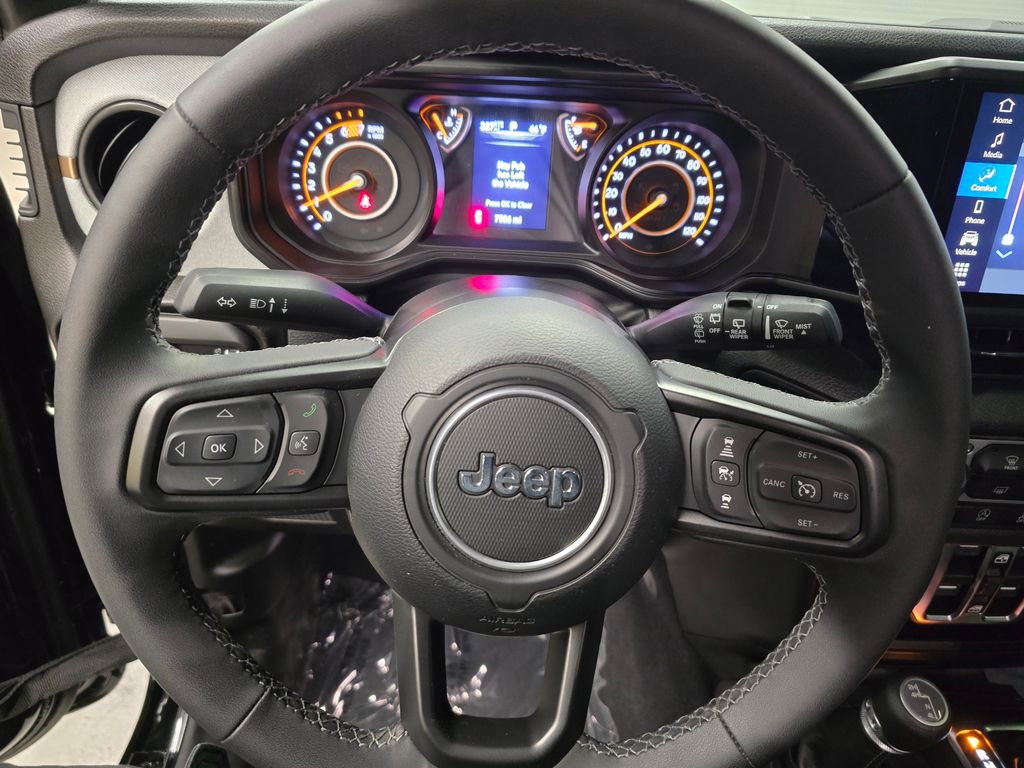 Used 2025 Jeep Wrangler Sport S image 16