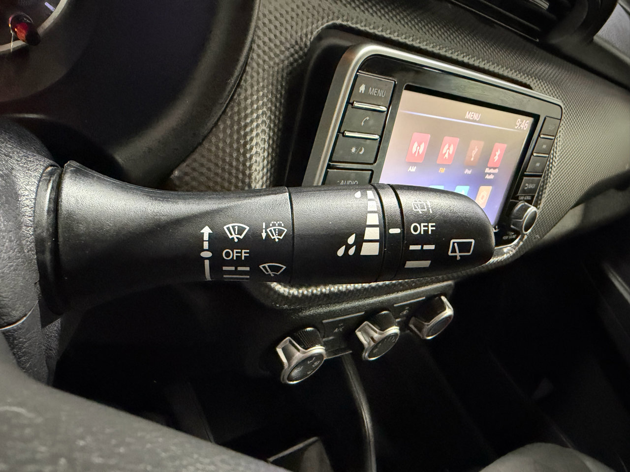 Used 2020 Nissan Kicks S image 27