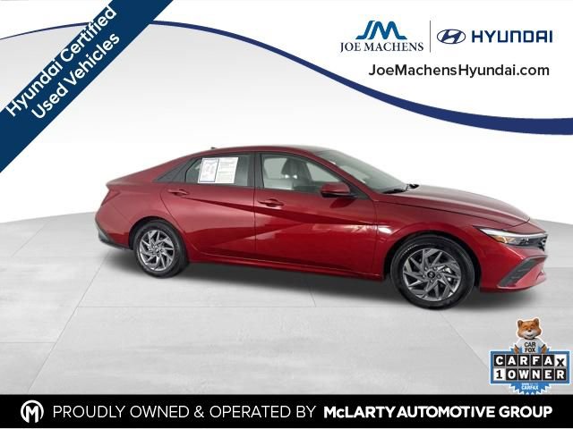Certified 2024 Hyundai Elantra SEL image 2