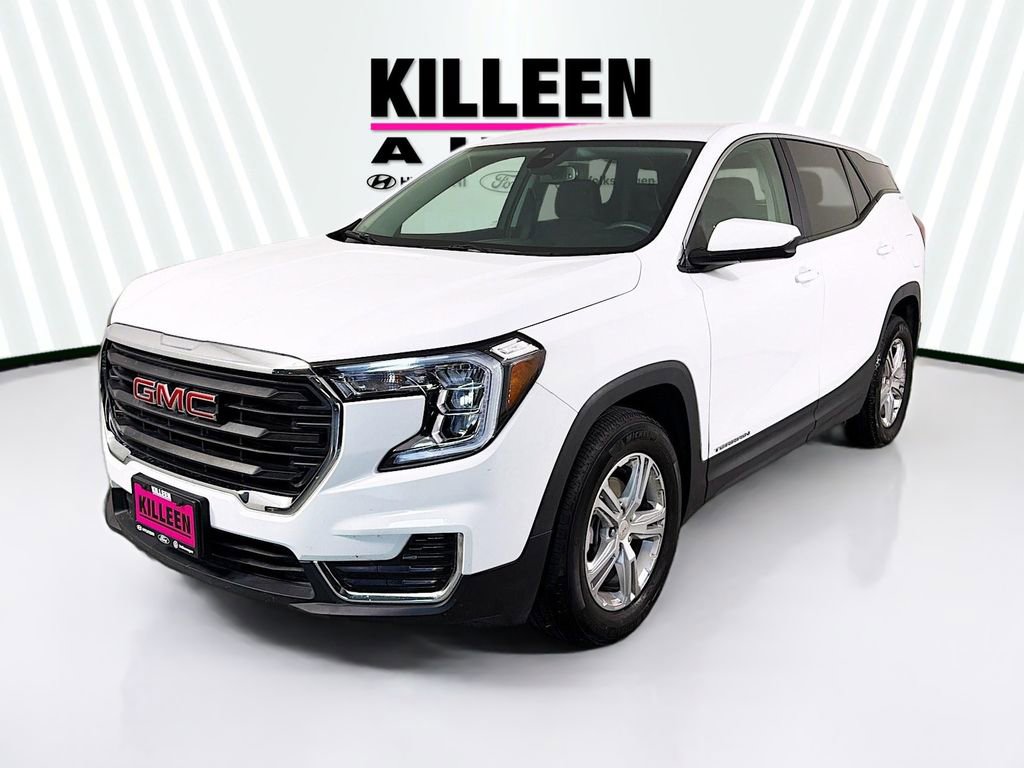 Used 2024 GMC Terrain SLE image 3