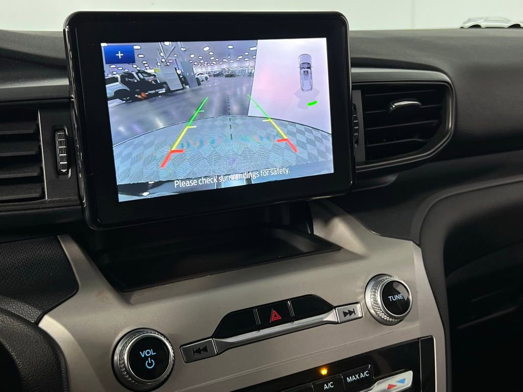 Used 2024 Ford Explorer 2WD image 19