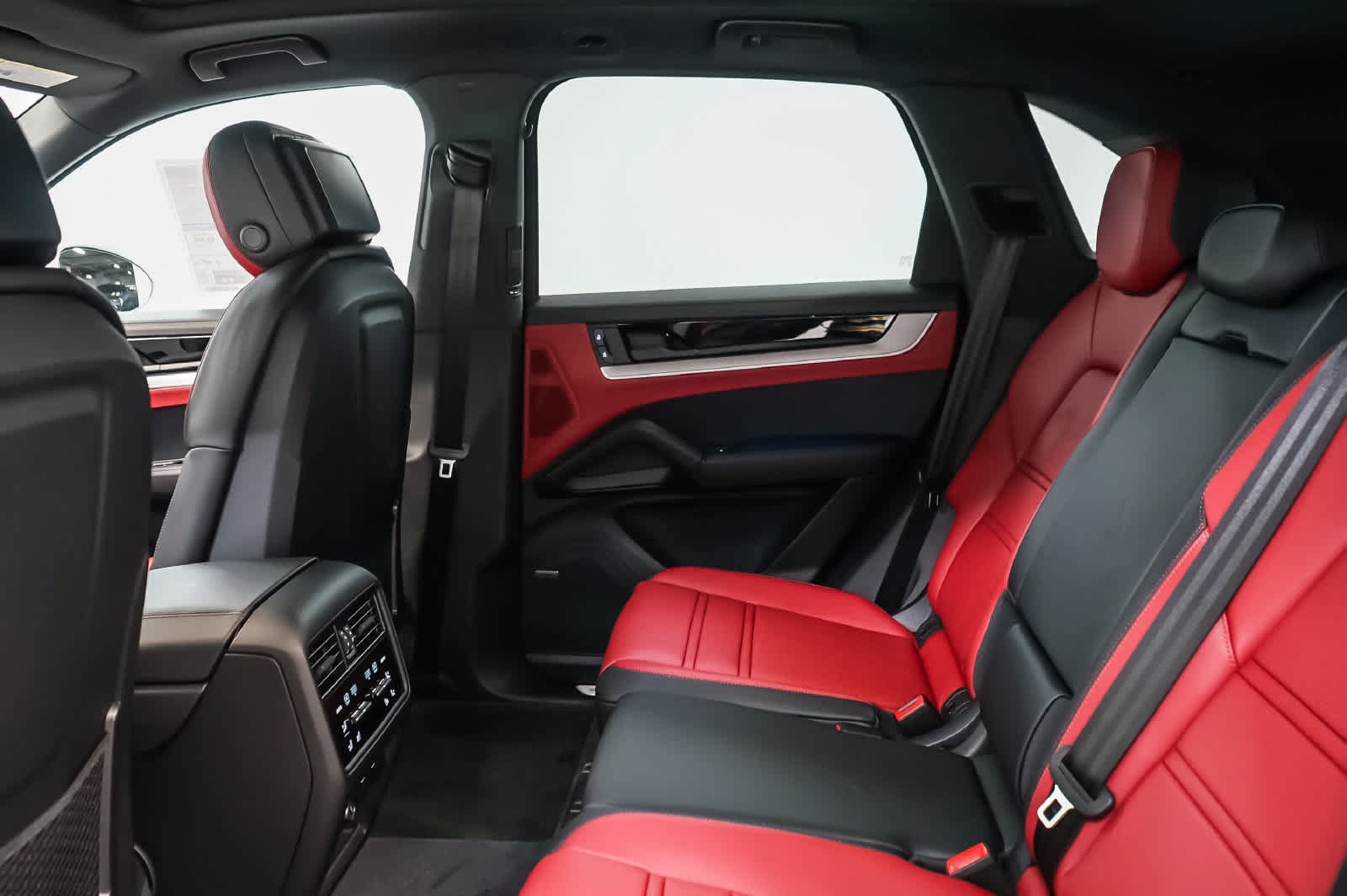New 2026 Porsche Cayenne AWD/4WD image 24