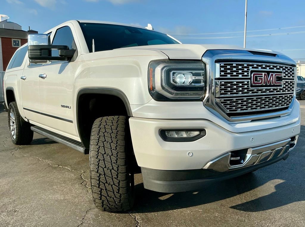 Used 2017 GMC Sierra 1500 Denali w/ Denali Ultimate Package image 3