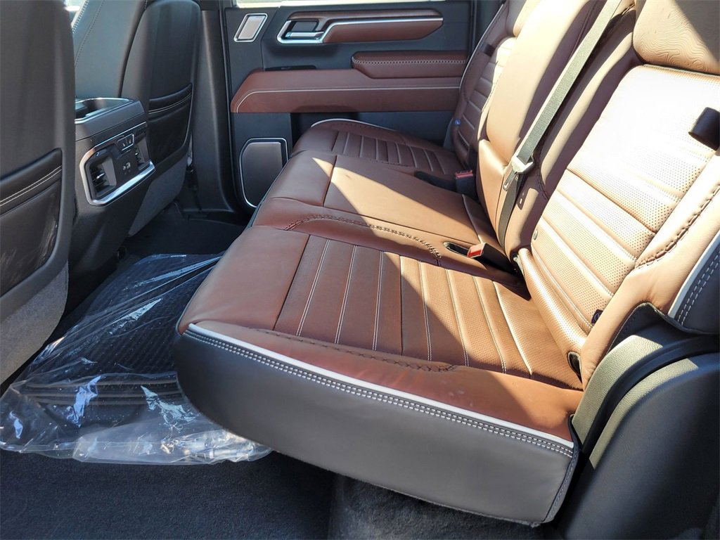 New 2026 GMC Sierra 2500 Denali Ultimate w/ Max Trailering Package image 8