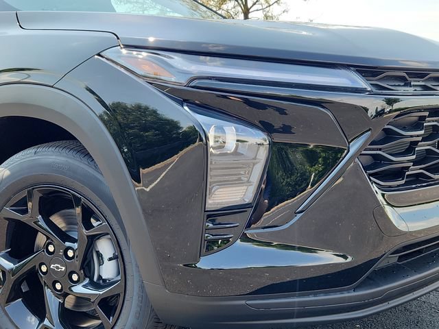 New 2026 Chevrolet Trax LT w/ Driver Confidence Package FWD image 9