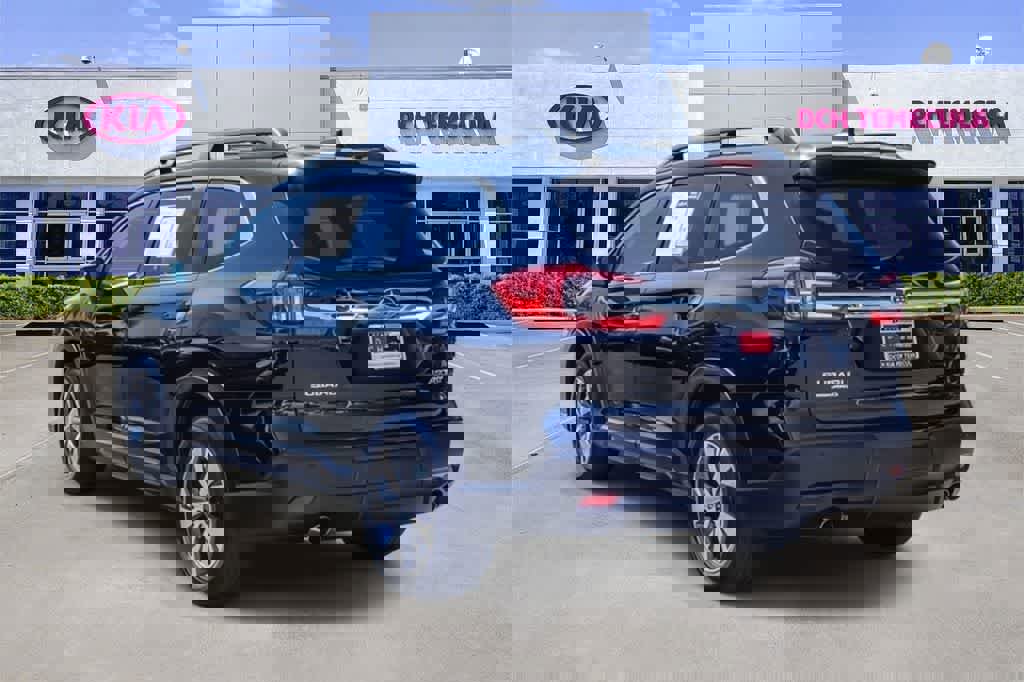 Used 2023 Subaru Ascent Premium w/ Convenience Package image 6