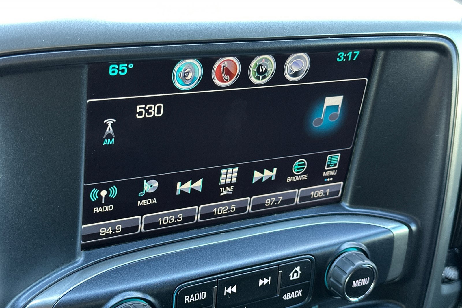 Used 2018 Chevrolet Silverado 1500 LT w/ All Star Edition AWD/4WD image 25