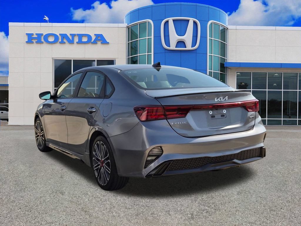 Used 2024 Kia Forte GT-Line w/ GT-Line Premium Package FWD image 3
